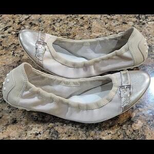 Tods Tod's Dee Ballerina Flats Buckle Beige Tan Cap Rose Toe Womens Shoes 6.5